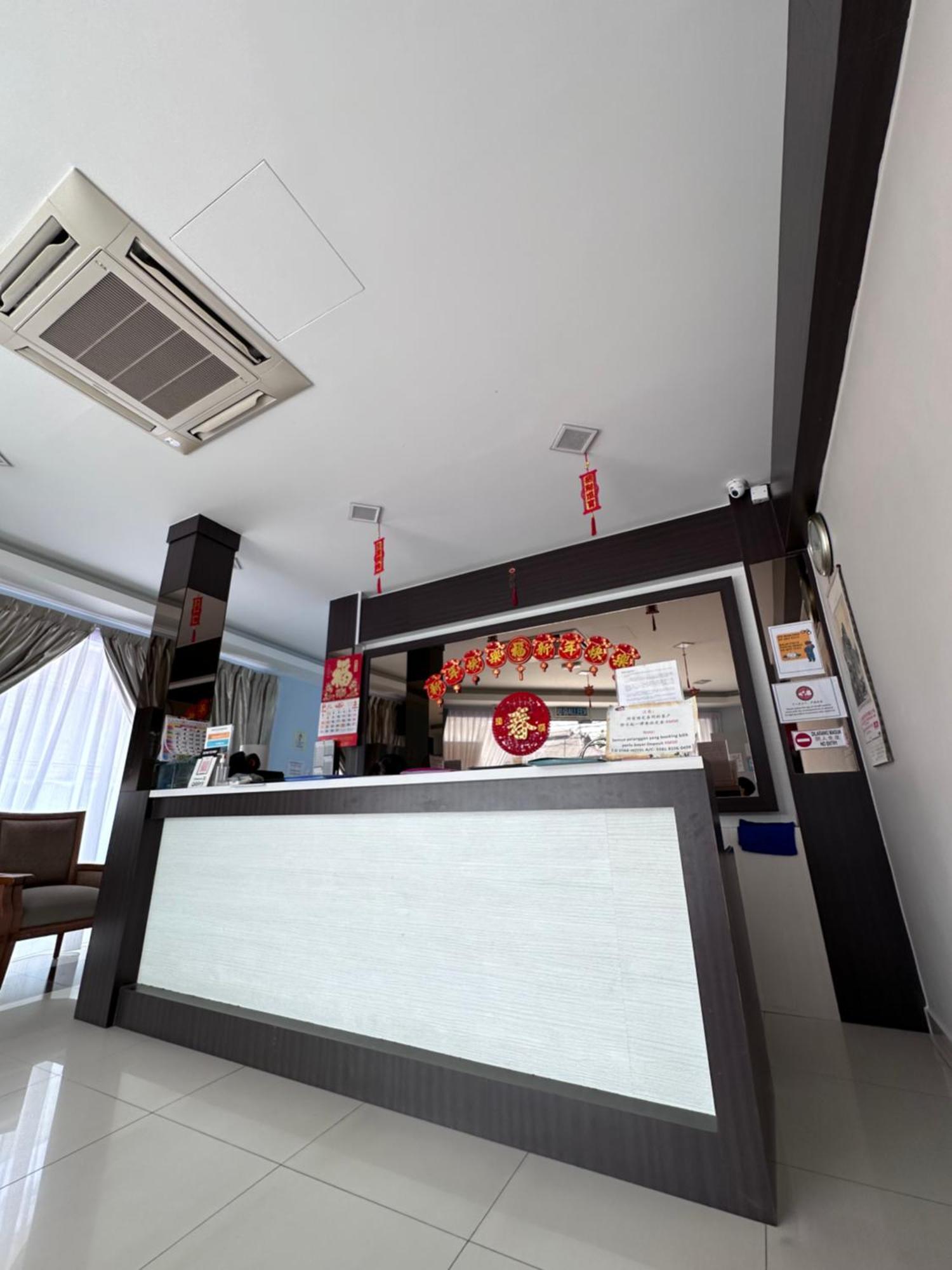 G Star Hotel Pantai Remis Bagian luar foto
