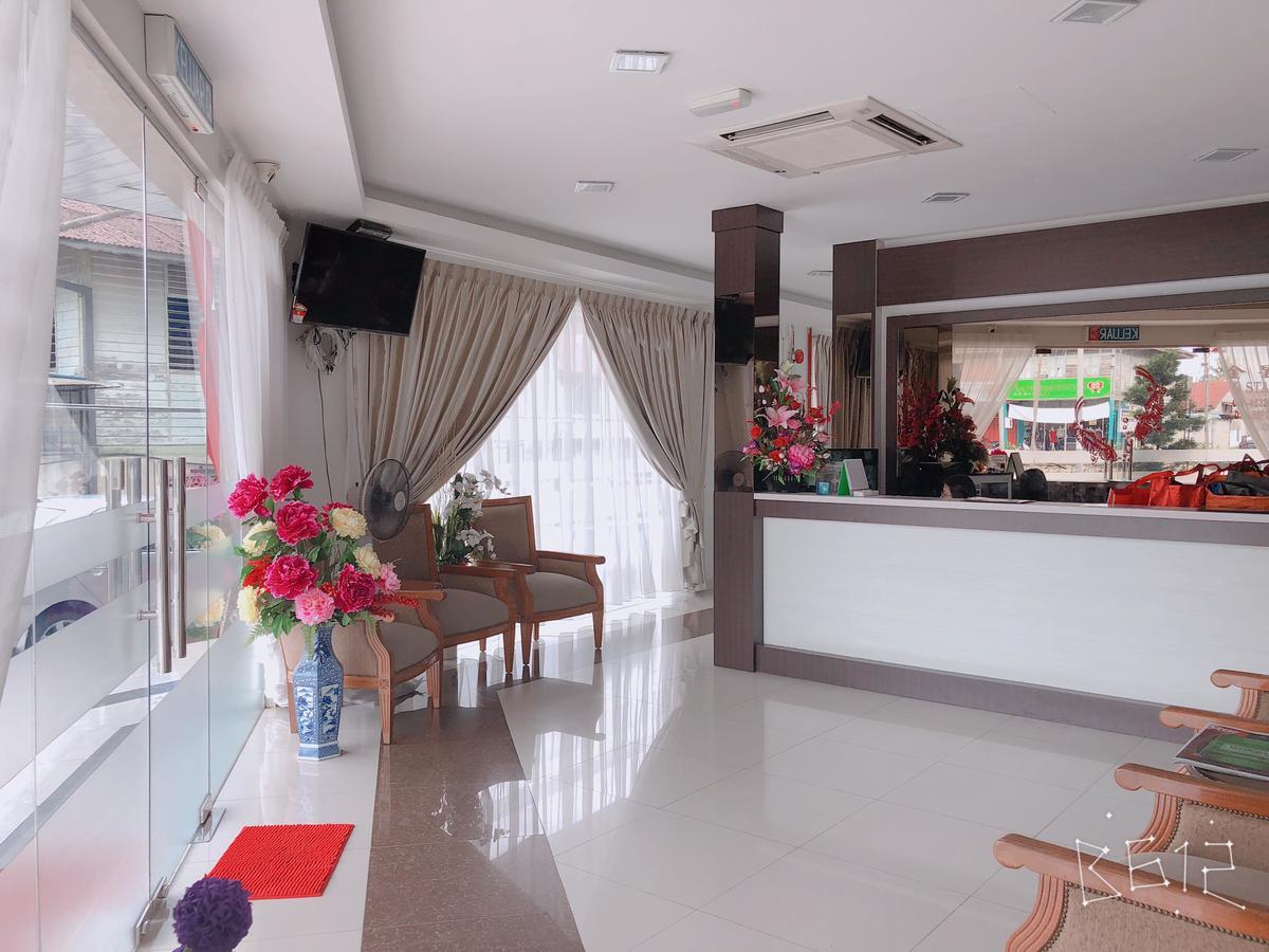 G Star Hotel Pantai Remis Bagian luar foto